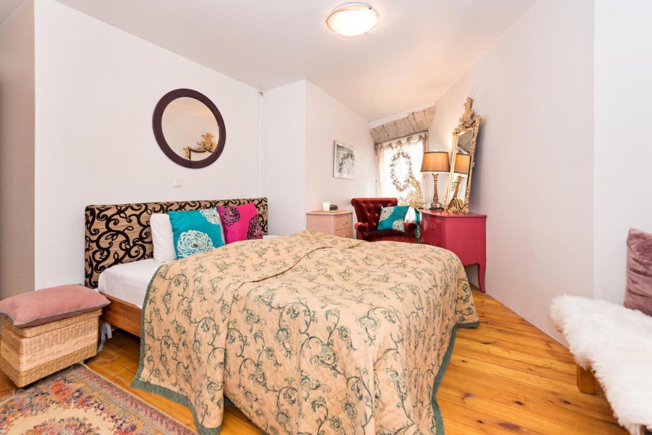 โฮลด์เฮาส์ อพาร์ตเมนต์ Apartment ทาลลินน์ ภายนอก รูปภาพ
