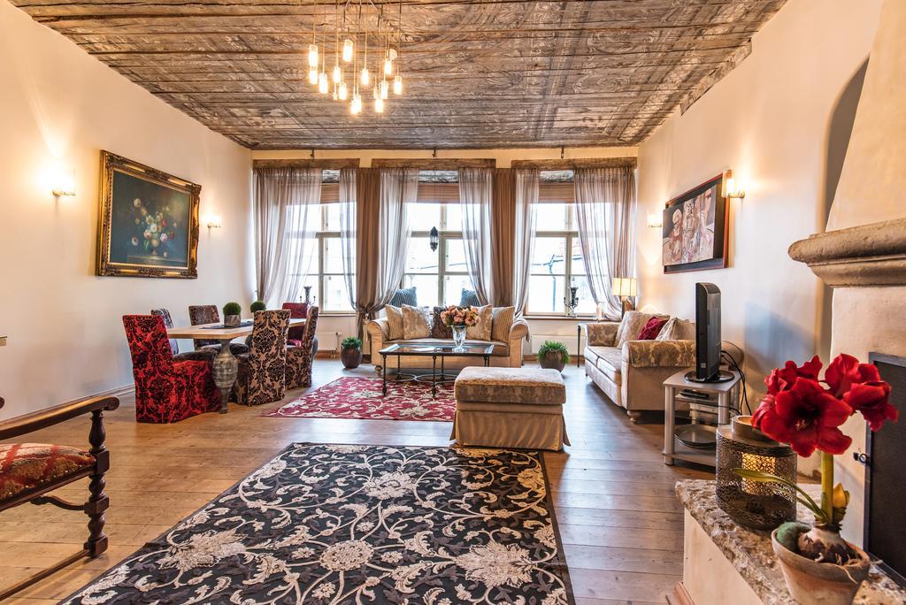 โฮลด์เฮาส์ อพาร์ตเมนต์ Apartment ทาลลินน์ ภายนอก รูปภาพ